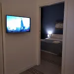 Chiarini22 *