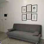Chiarini22 *