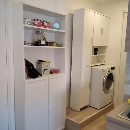 Chiarini22 Apartman Nápoly